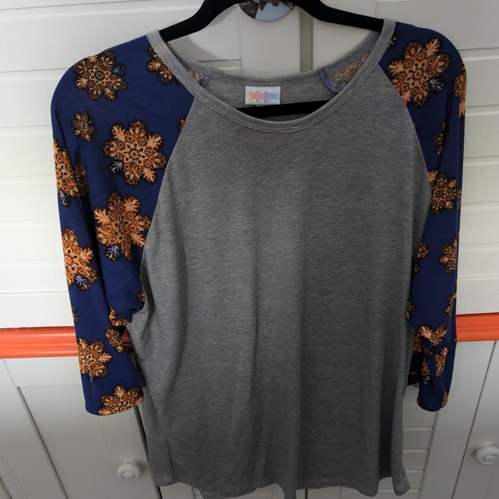 Gray Lula roe shirt